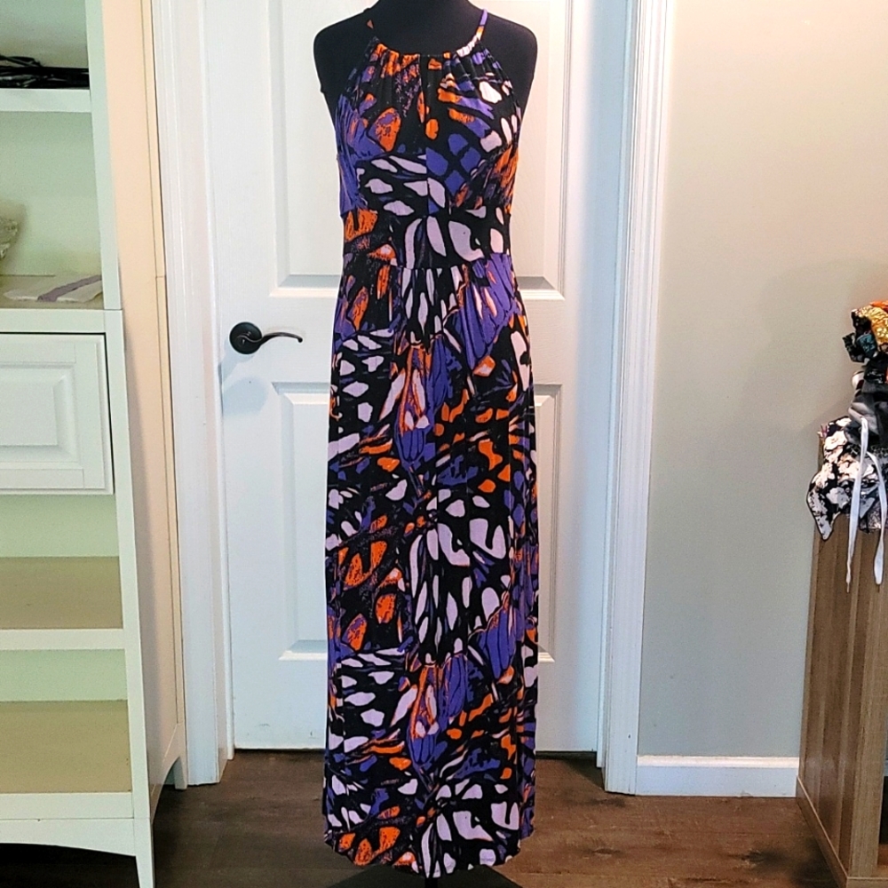 Ladies medium full length dress